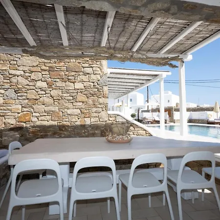 Nocleg ze śniadaniem Blue, White And Grey 4*