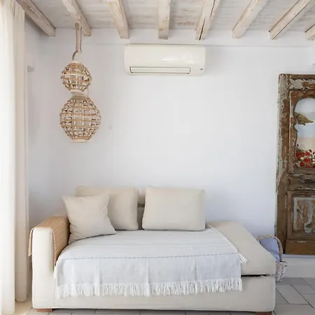 Blue, White And Grey Nocleg ze śniadaniem Ornos (Mykonos)