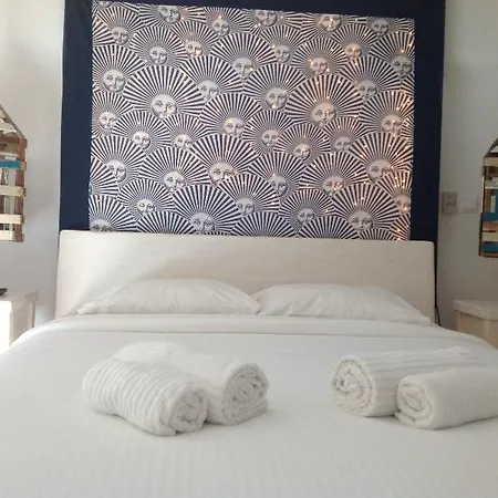 Blue, White And Grey Nocleg ze śniadaniem Ornos (Mykonos)