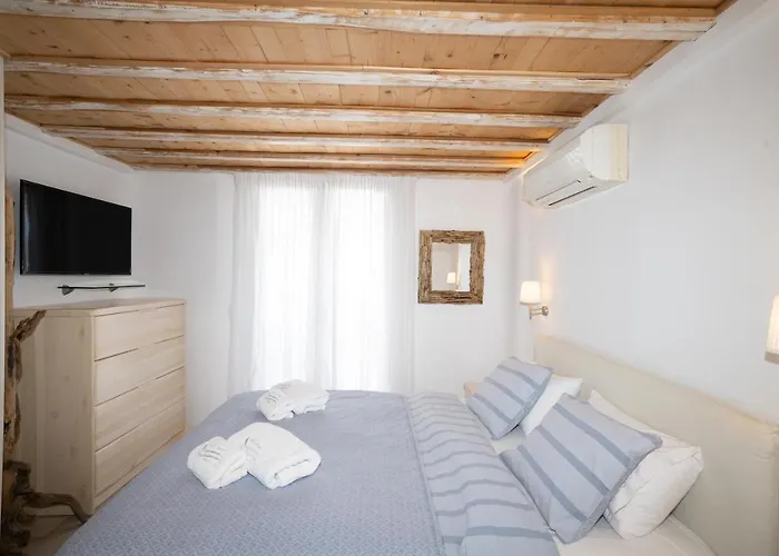 Bed & Breakfast Blue, White And Grey 4*