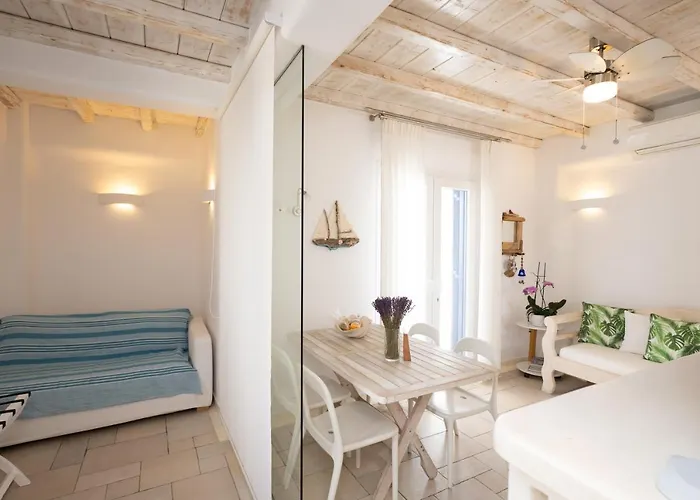 Bed & Breakfast Blue, White And Grey 4*