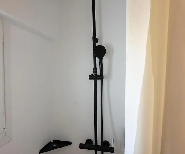 Bed & Breakfast Blue, White And Grey 4*