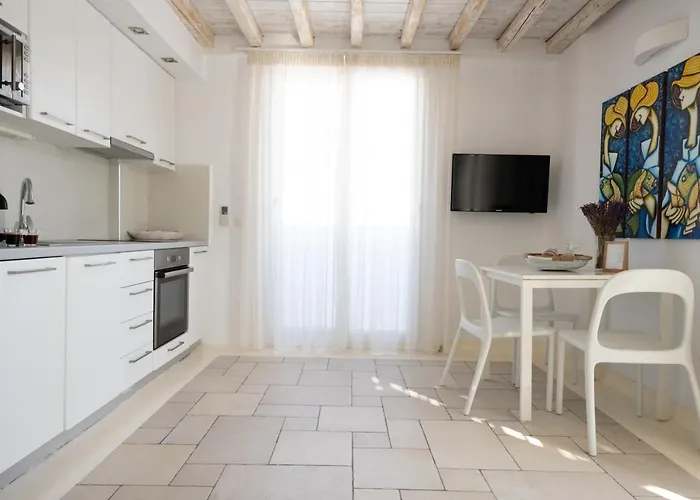 Bed & Breakfast Blue, White And Grey 4*