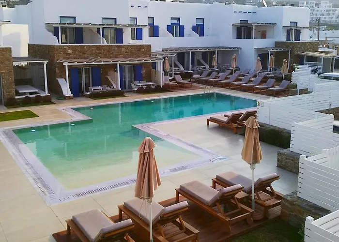 ベッド・アンド・ブレックファスト Blue, White And Grey