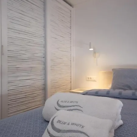 Blue, White And Grey 4* Ornos (Mykonos)