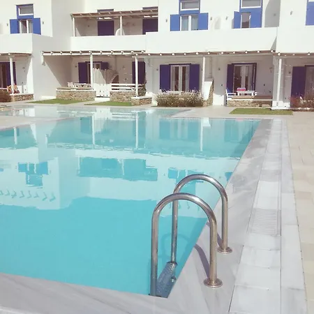 Blue, White And Grey Frühstückspension