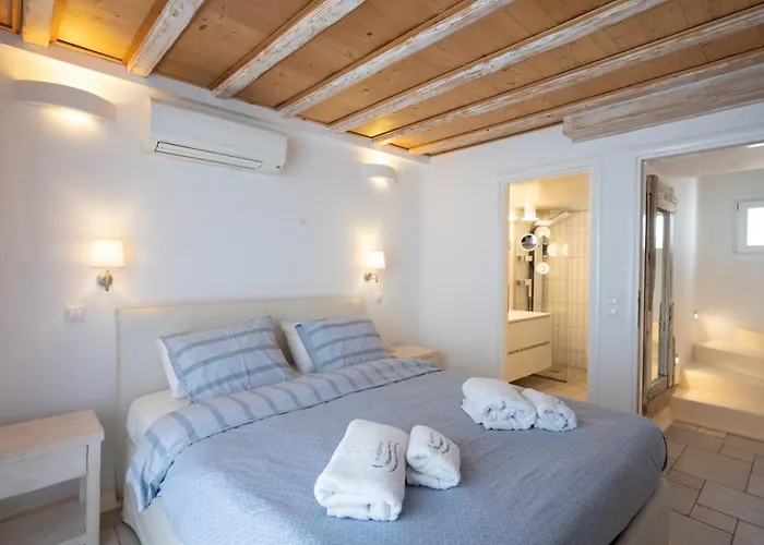 Panzió Blue, White And Grey 4*