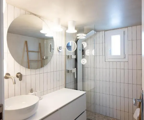 Blue, White And Grey Panzió Ornósz