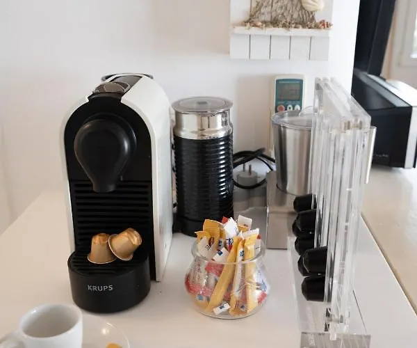 Panzió Blue, White And Grey 4*