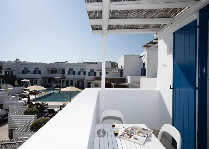 Alojamento de Acomodação e Pequeno-almoço Blue, White And Grey 4*